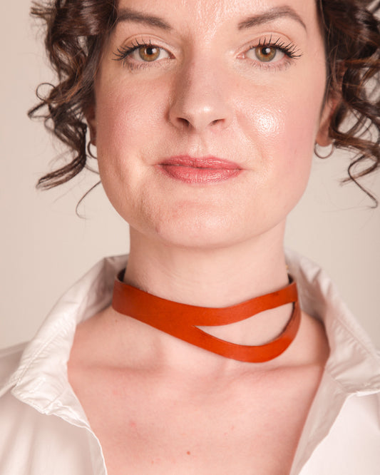 The Crescent Collar Tan