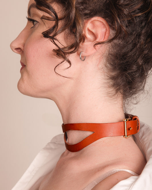 The Crescent Collar Tan