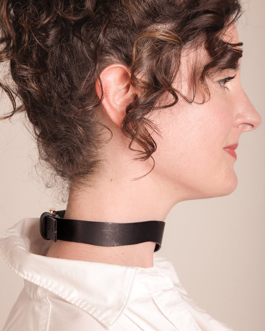 The Crescent Collar Black