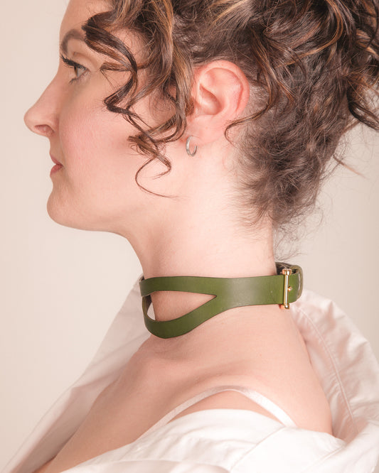 The Crescent Collar Olive