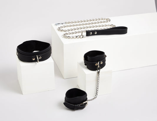 The Black Restraint Set
